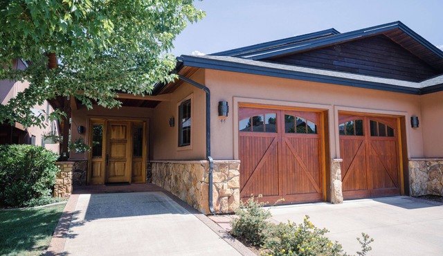 One story townhome in gated community close to downtown Durango, skiing, golfing
