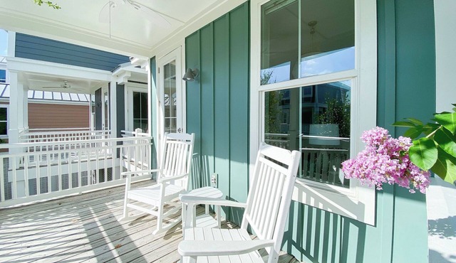Pearl Haven Beach cottage nestled in Pass Christian on the Mississippi Gulf in Pass Christian