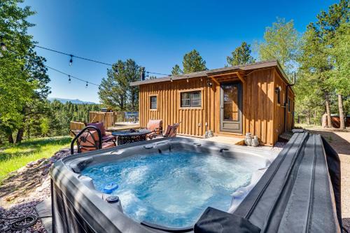 Pike National Forest Access: Secluded Divide Cabin in Divide