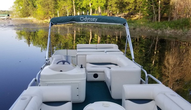 Pontoon Included - Newly built Lake Home on Woman Lake in Hackensack