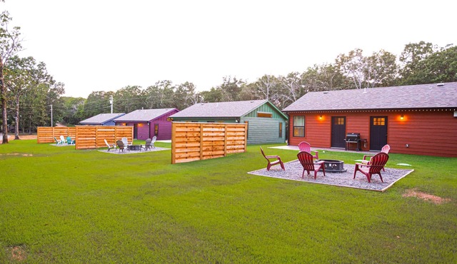Private Cabin Villege with Hot Tubs & Firepit for 16 people in Cherokee County