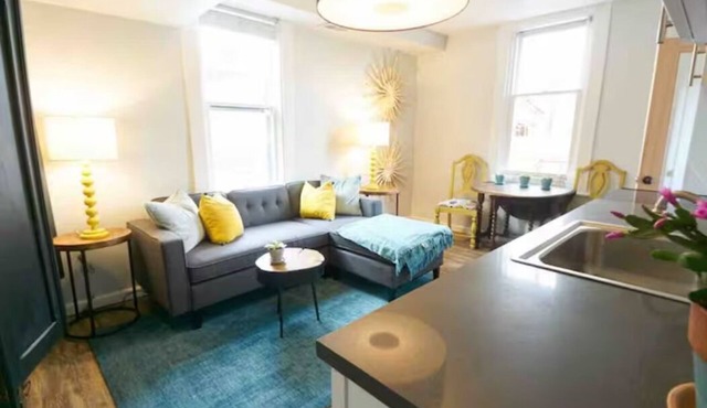 Quaint Space - Near Downtown & Broncos Stadium