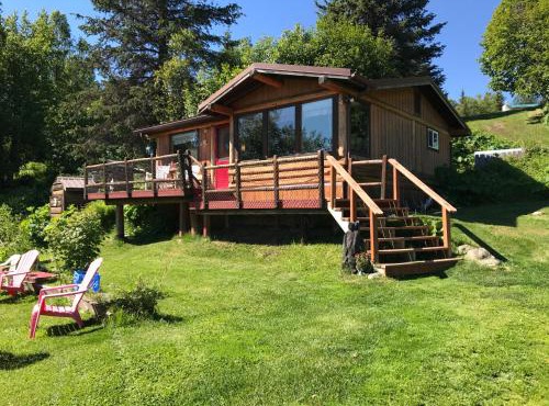 Raspberry Cottage in Homer