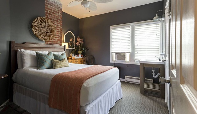 Rehoboth Guest House - Adults only in Rehoboth Beach