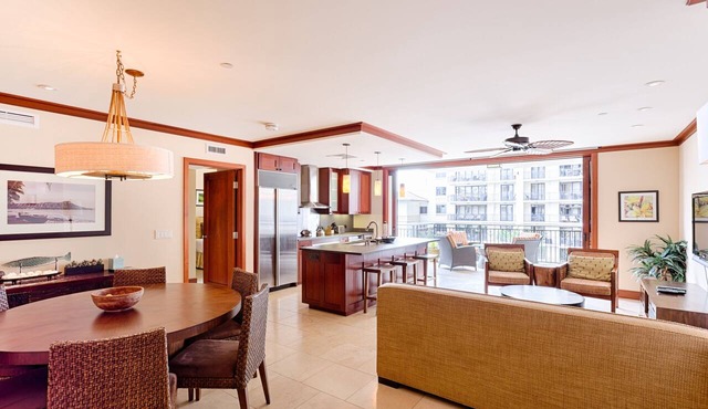 Relaxing 4th floor with Lap Pool View - Ocean Tower Beach Villa