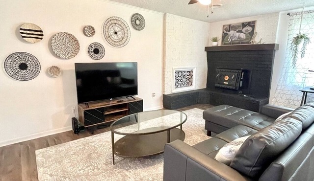 Relaxing, Spacious, Quiet, Ranch-style Getaway