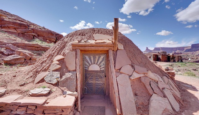 Remote Base Camp: Disc Golf, Hike, ATV & Views in Moab