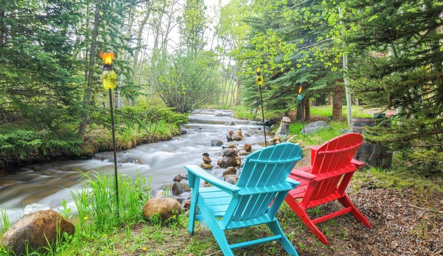 Riverfront Retreat in Nathrop: Fire Pits & Hot Tub in Nathrop