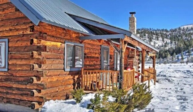 Rustic Cabin | Private Hot Tub | Close to Wolf Creek Ski Area in South Fork