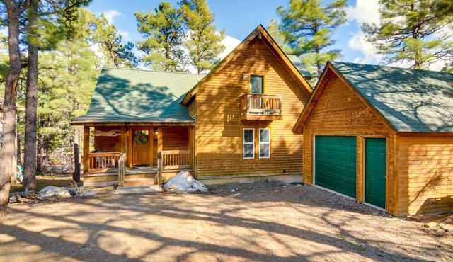 Rustic Pagosa Springs Cabin w/Hot Tub + Game Room