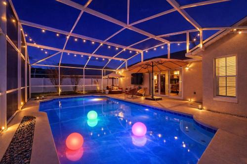 RVH228 - Cozy Home with Pool 3B Near Disney