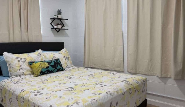 Rycroft Residence 1BR Apt with AC & Full Kitchen