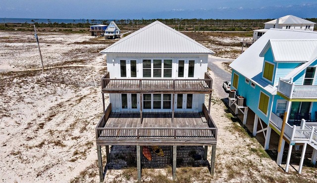 Santiago Gulf Front 4 Bedroom 2 Living Rooms Sleeps 12 by Prickett Properties in Gulf Shores