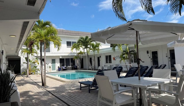 Sapphire by the Sea Unit 9 - King Pool View Suite King, kitchen, heated pool