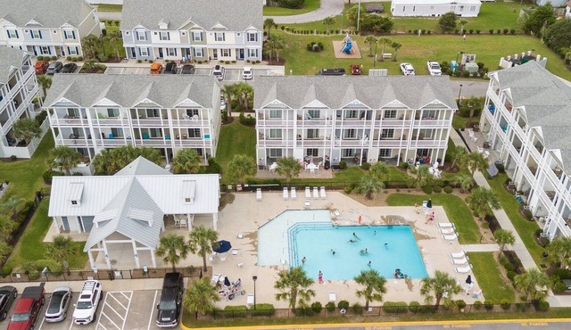Seaside Villa w/elevator 3bedroom~5Beds~Sleeps 8