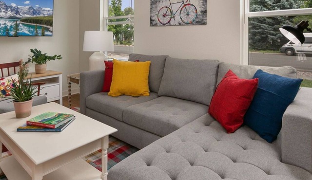 Sherwood Cottage - Steps from Old Town & Poudre River