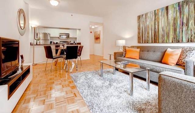 Spacious 1BR | Washer Dryer | Free WiFi & Desk | GLS