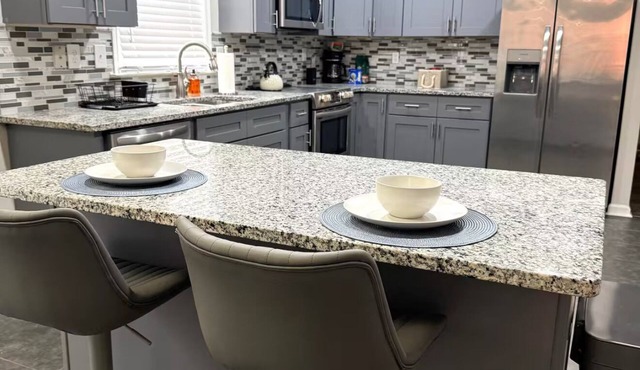 Spacious 4BR Atlanta Retreat Minutes to Downtown & Attractions