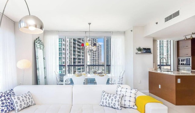 Spacious Brickell Apartment Steps from Riverwalk in Miami