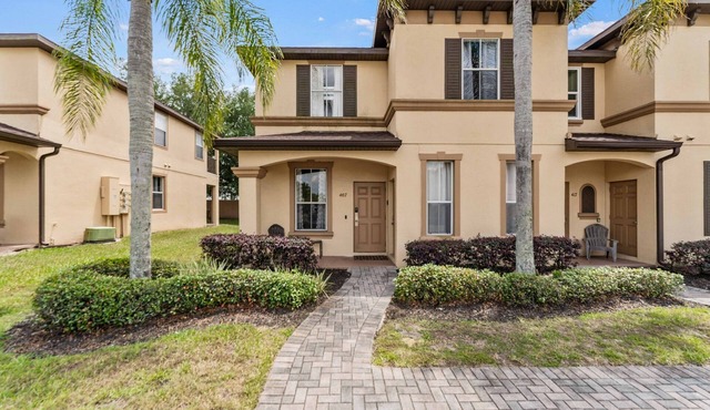 Spacious Townhome - 2 King Suites - Pool Access - No Resort Fees - Disney