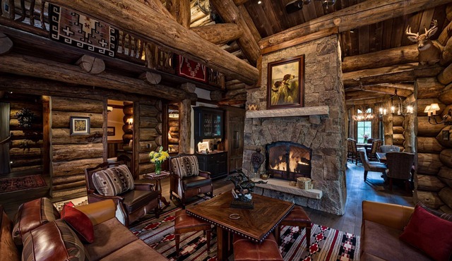 Spectacular Ambiance & Views, Cinema, HotTub, Firepit, Gratis Solaris Garage! in Vail