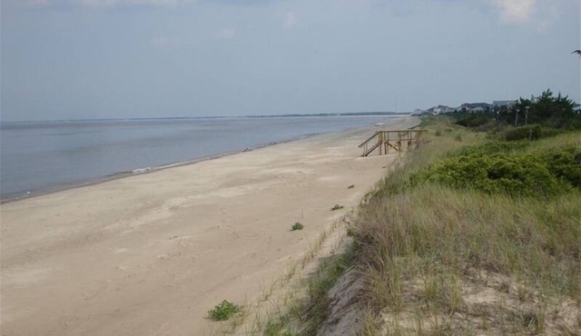 Summer getaway. Right on the water. 3 bedrooms pets permitted.