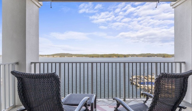 Sunset Serenity at Lake Martin, Sunset Serenity- 2BR Lake Martin Condo w/best views!