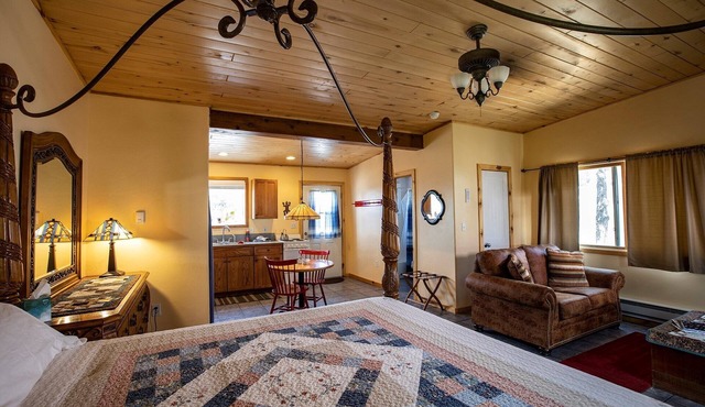 The Crestone Casitas: Casita Suite #1