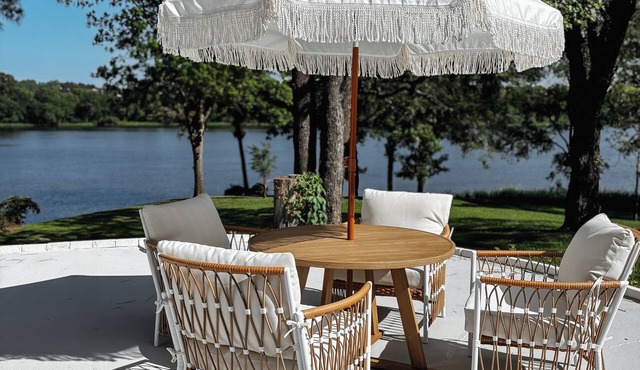 The Hap Haven- a Charming Lakefront Retreat in East Texas - Perfect Getaway! in Lone Star