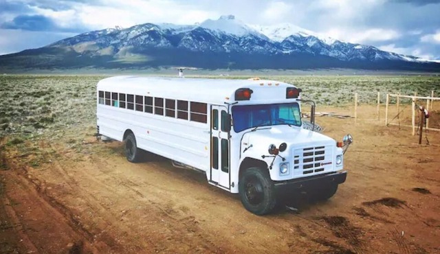 The Magic School Bus @ Great Sand Dunes NP!