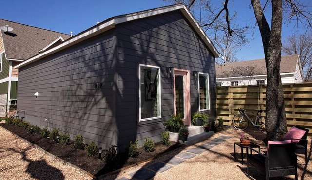 The Studio on Ast., Downtown Bentonville near all!