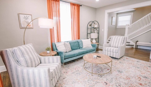 Victorian Modern 3bd/2bath - Meredith’s Place