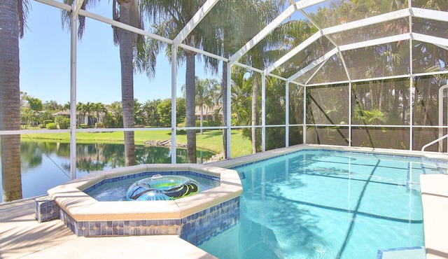 Villa Lakeview - Private Pool And Just Minutes To The Beach in Bradenton