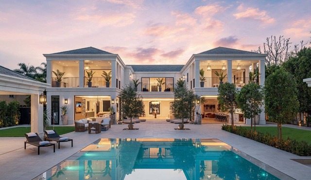 Villa Royale by LuxJB 🏆 Beverly Hills Mansion 🏆 Pickleball & Basketball Court