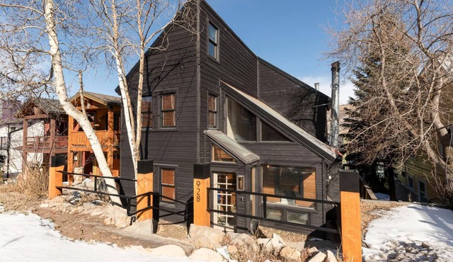 "Virtual" Ski In/Out Old Town Home Short Walk to Lift & Main St 3br+3ba Hot Tub in Park City