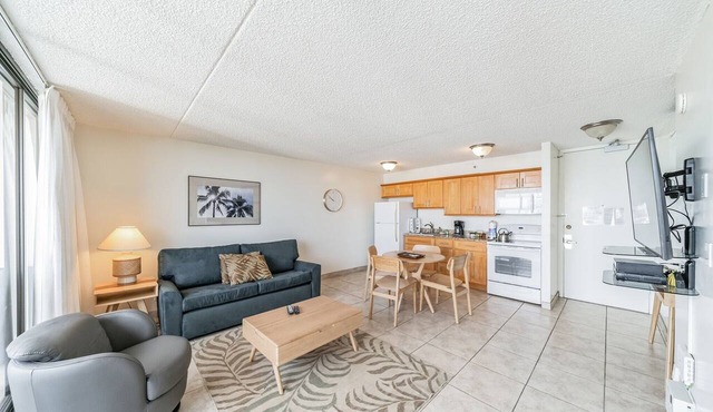 Waikiki Banyan Condo With Panoramic 37th Floor Ocean Views