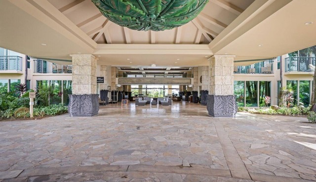 Waipouli Beach Resort Ocean View 2 BD 3 BA