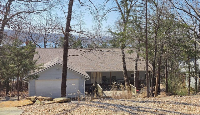Wake and Lake- 6-bedroom house/Lakefront on Beaver Lake
