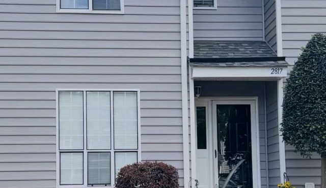 Welcome Home! 2bed/2.5 bath townhouse in the heart of Charlotte in Charlotte