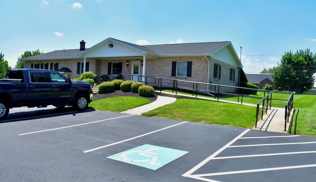 Welcome to White Oak Lodge, your perfect group getaway near Hershey, PA!