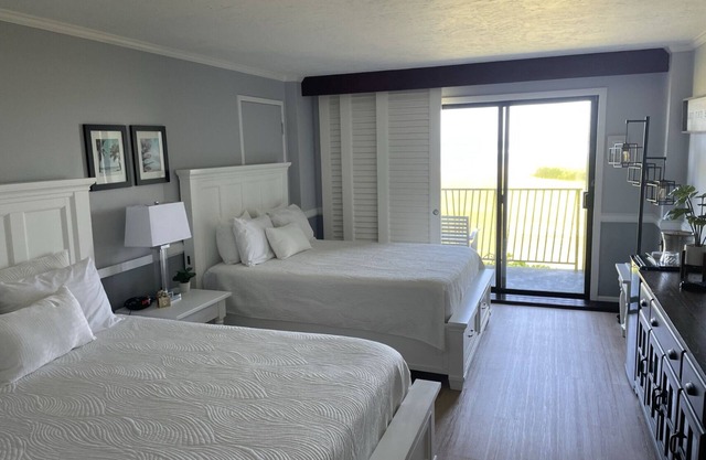Condo at Outrigger, Kauai Beach Resort, Oceanfront W/Balcony