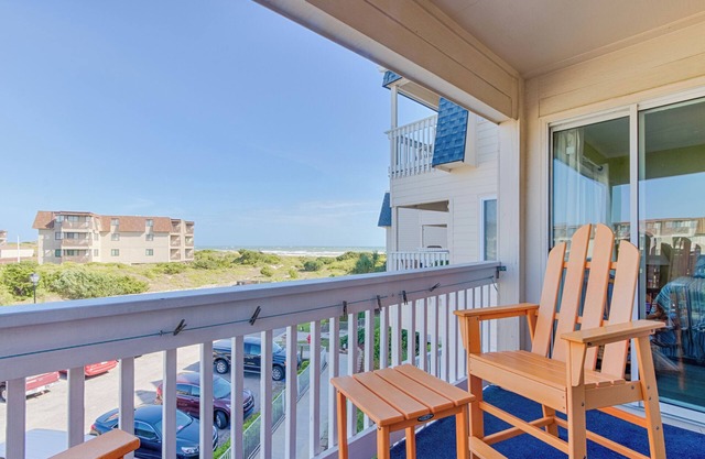 Family-Friendly Beach Escape – 2BR Condo with Resort Amenities
