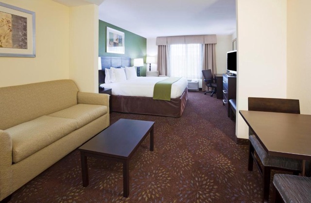 Holiday Inn Express Rochester Ihg Hotel 