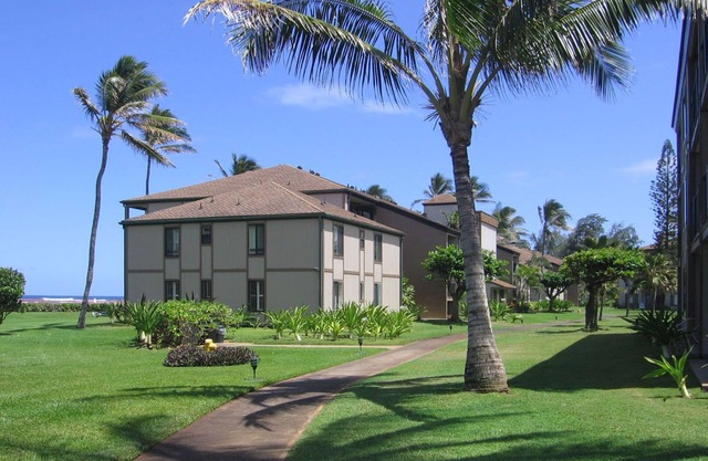 Kauai - Top Floor/Beach Front Condo at Pono Kai Resort in Kapaa -Tax Included