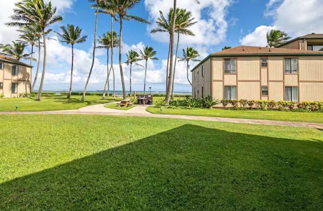 Pono Kai Resort, 2 br Ocean Front Condo, Free WiFi