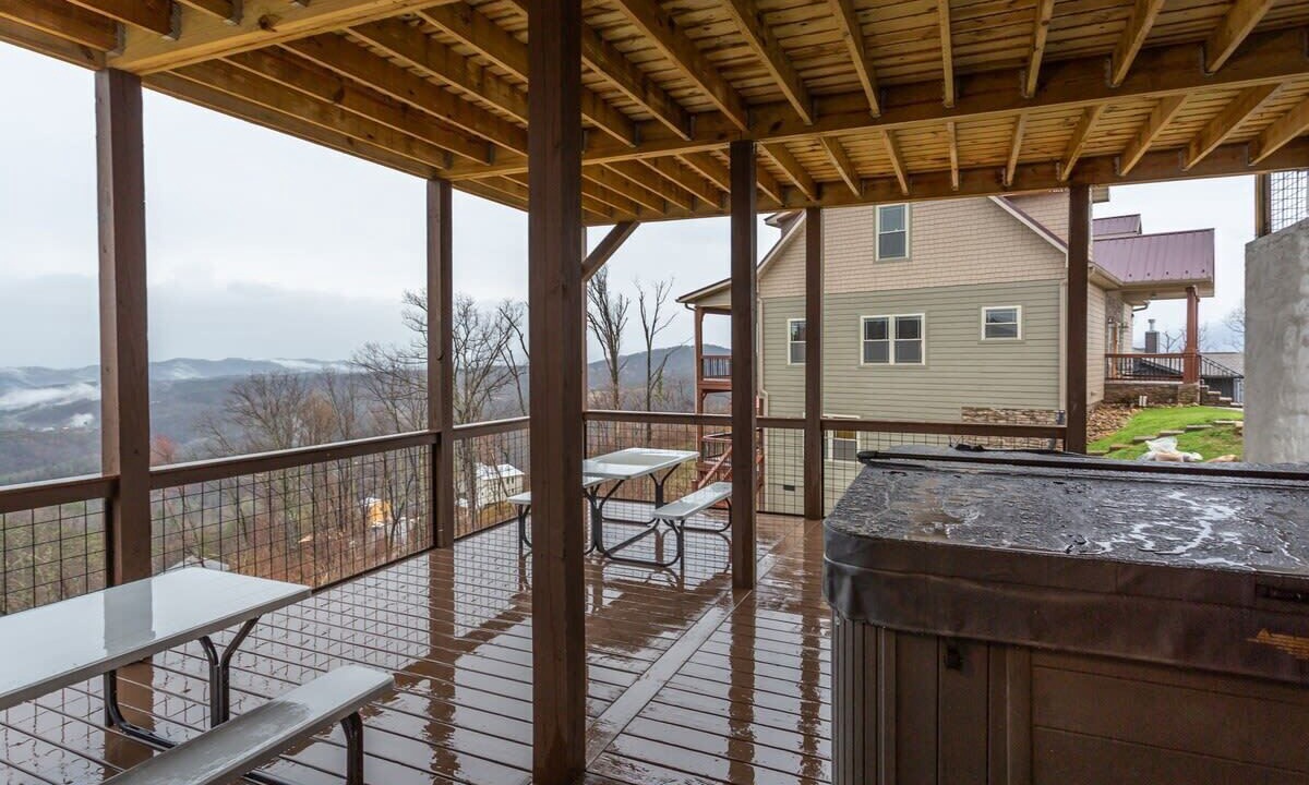 Chalet Village North Cabin | Million Dollar Views/Near Downtown Gatlinburg/New