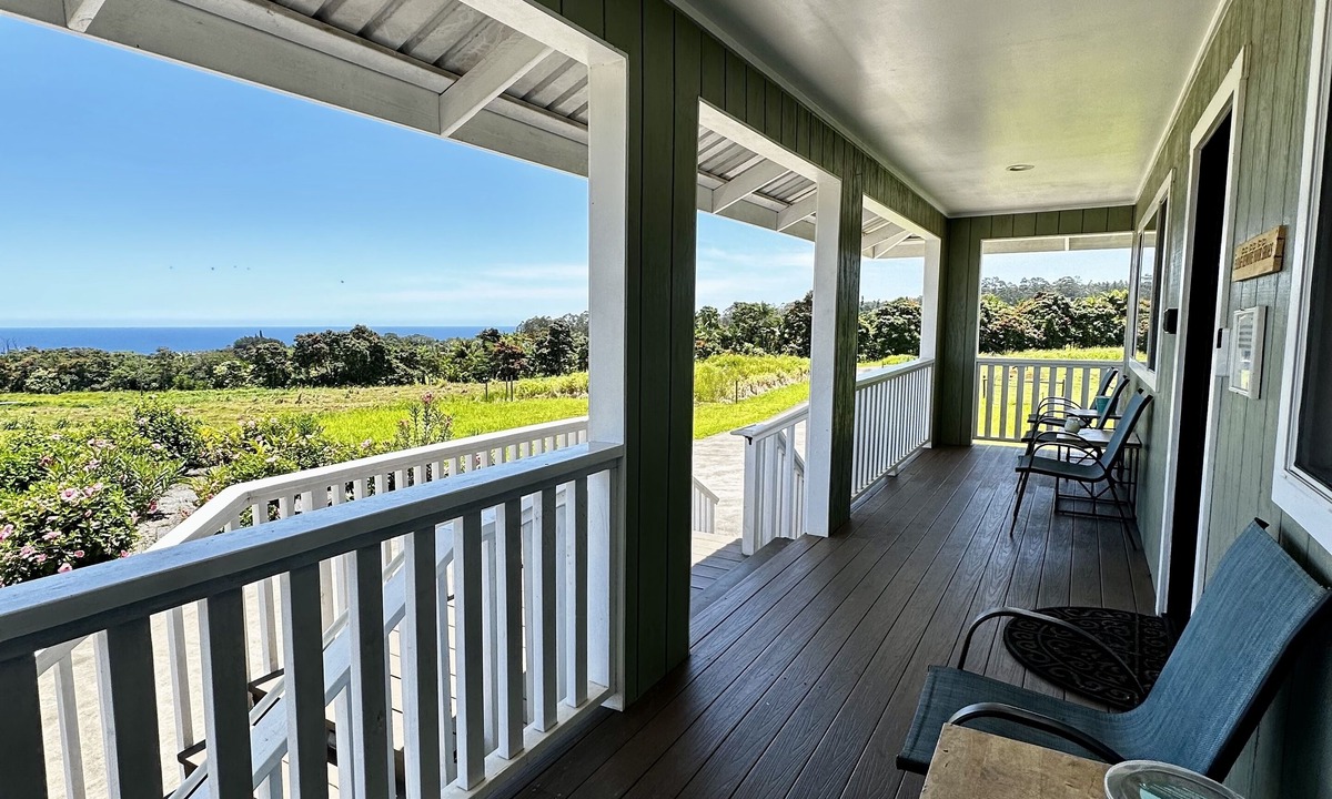 Hakalau House | Private Family House with Ocean/Mountain Views