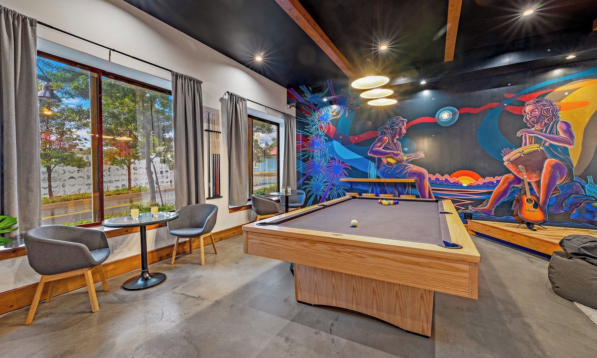 Wailuku Hostel | Howzit Hostels