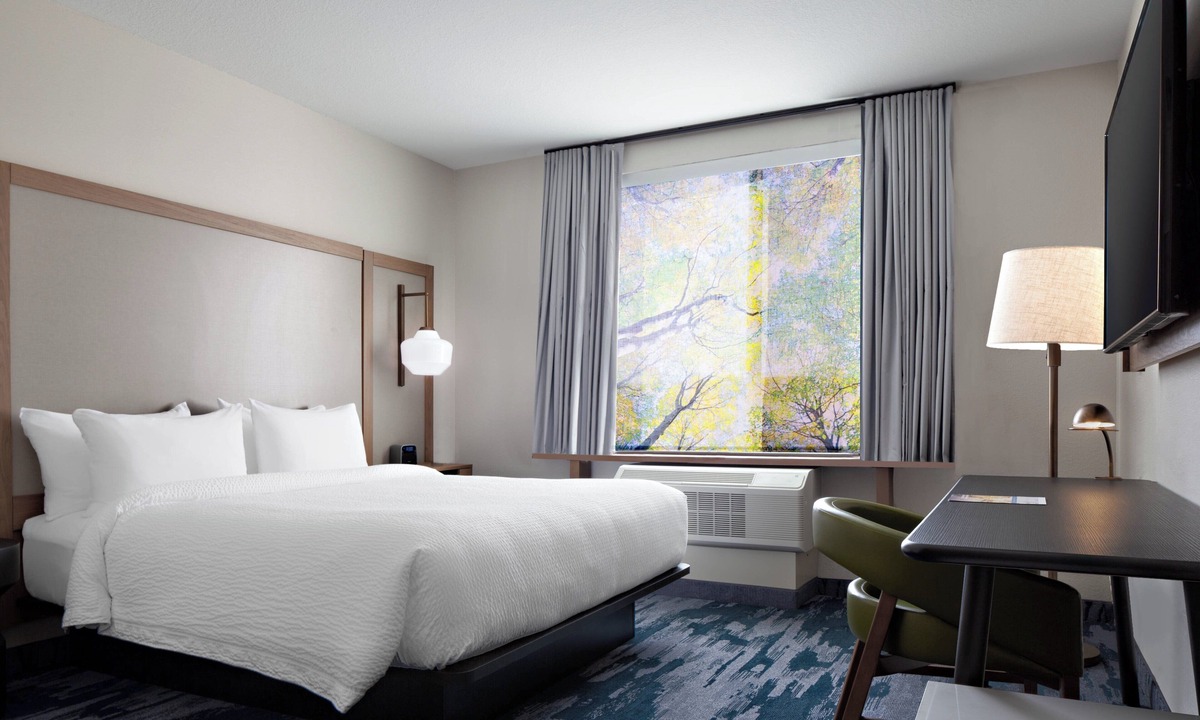 Fayetteville Hotel | Fairfield Inn & Suites by Marriott Fayetteville