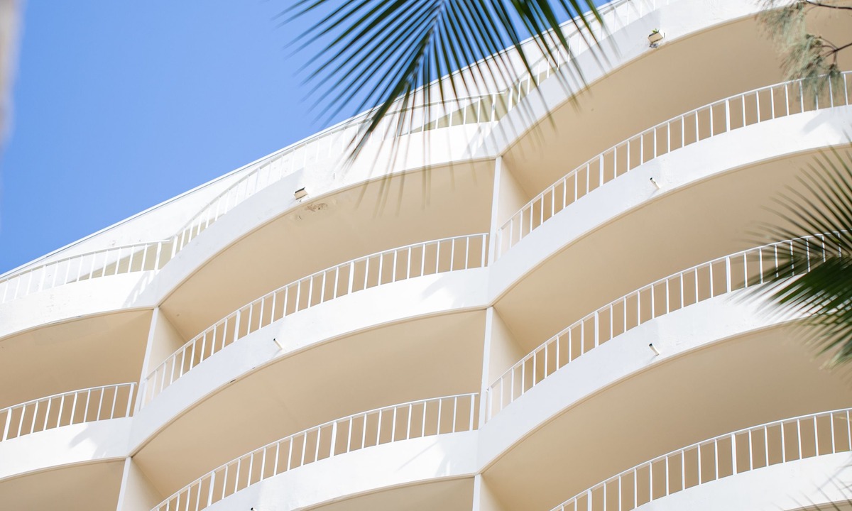 Diamond Head - Kapahulu - St. Louis Hotel | Lotus Honolulu at Diamond Head